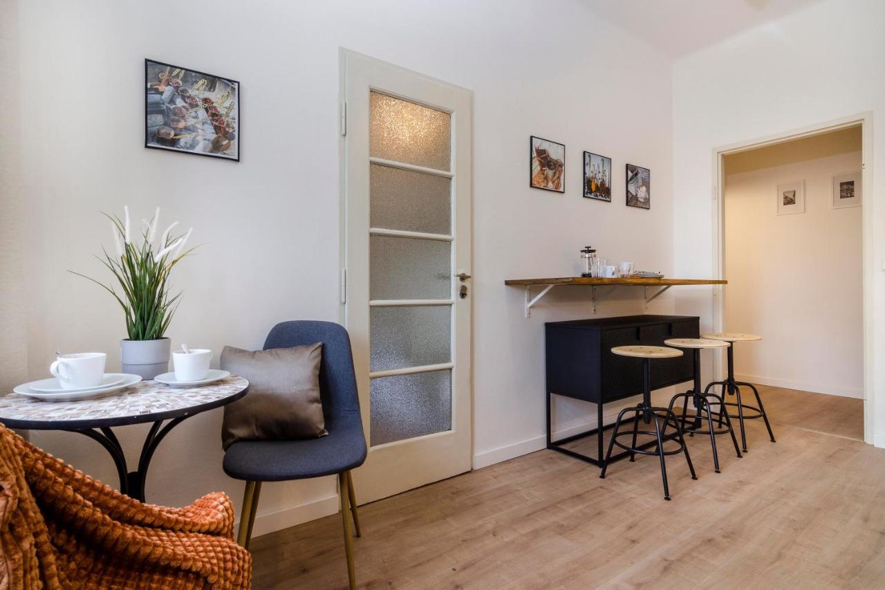 Apt In Prague Charles Bridge 1Km By Michal&Friends Luaran gambar
