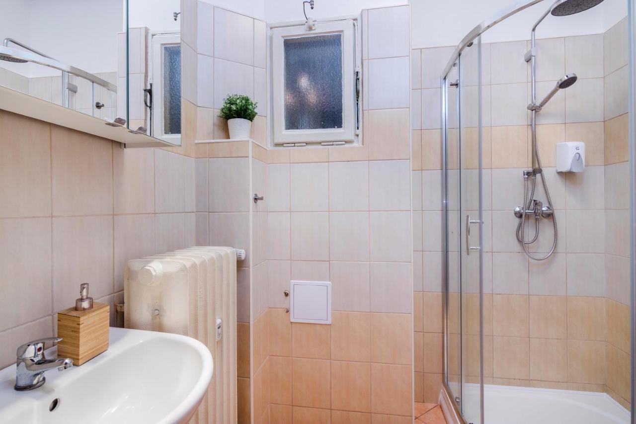 Apt In Prague Charles Bridge 1Km By Michal&Friends Luaran gambar