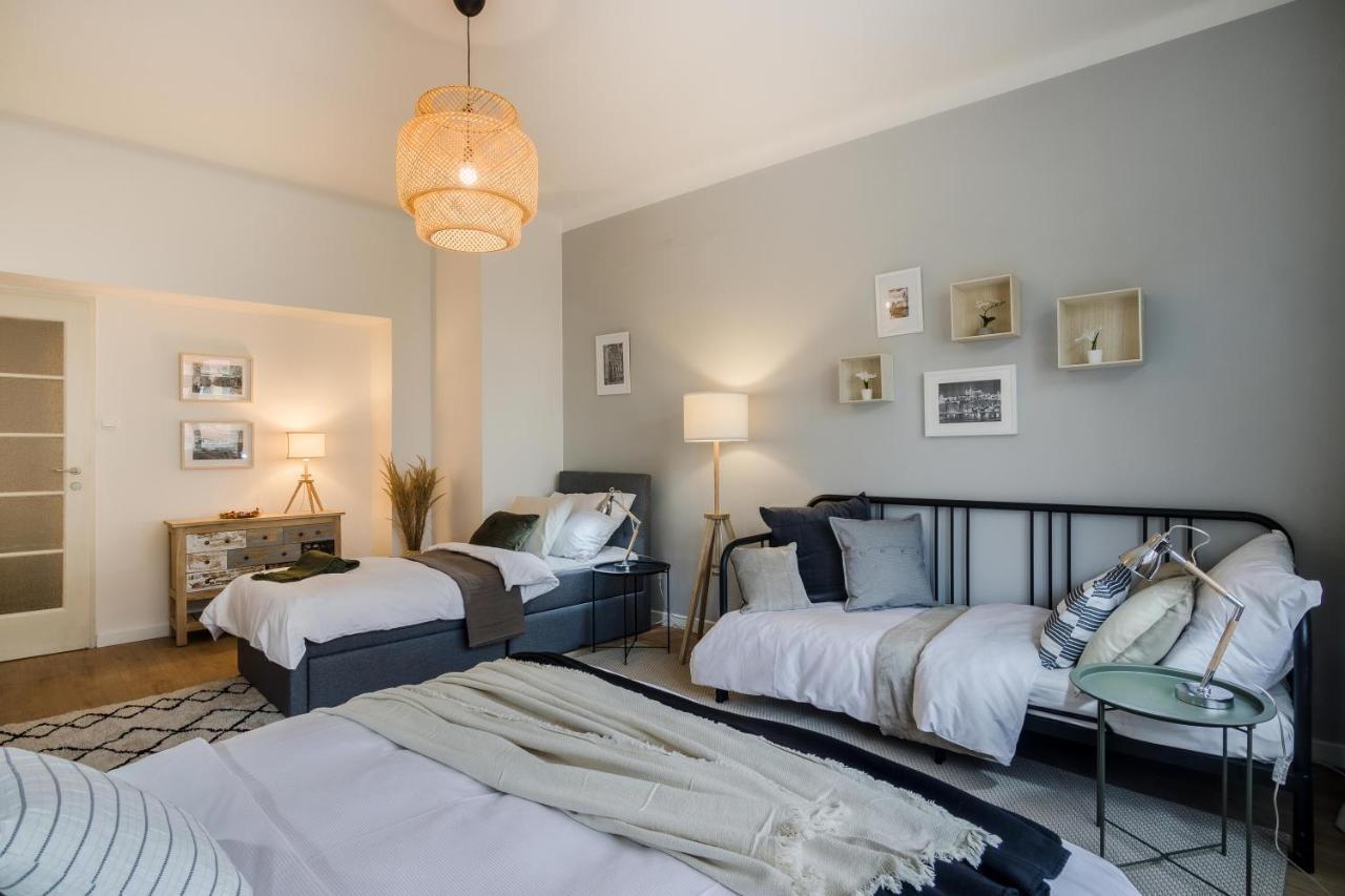Apt In Prague Charles Bridge 1Km By Michal&Friends Luaran gambar