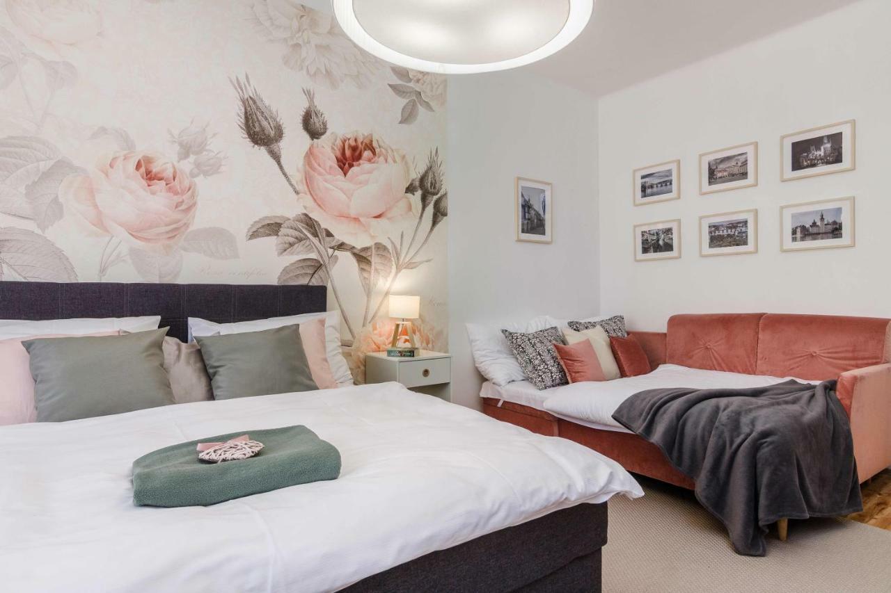 Apt In Prague Charles Bridge 1Km By Michal&Friends Luaran gambar